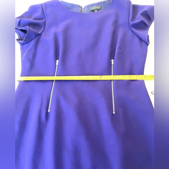 Tahari Purple Dress With Metal Zipper Accents Round Neck Half Sleeves Size 14 - Picture 8 of 15